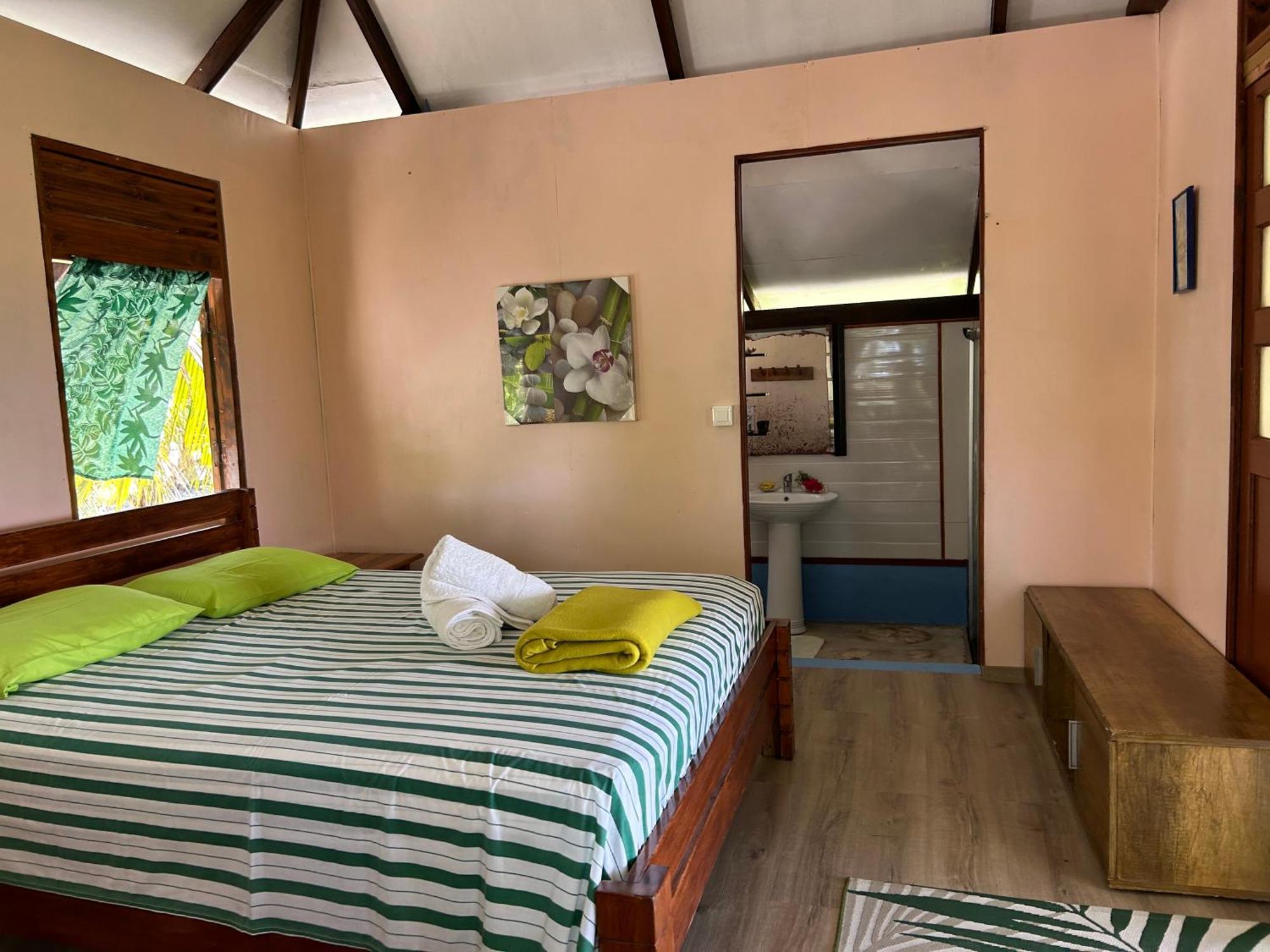 Rangiroa Bliss Hotel Tiputa Екстериор снимка