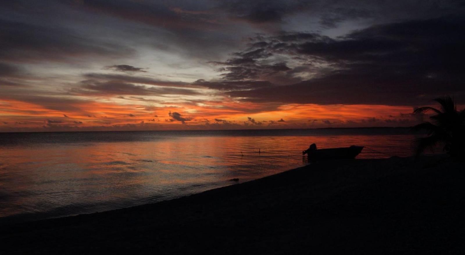 Rangiroa Bliss Hotel Tiputa Екстериор снимка